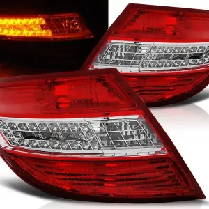 MERCEDES C-KLASA W204 07-10 SEDAN - zadní LED světla červeno bílá Ihned K Objednání