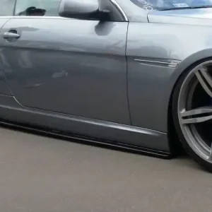 Maxton boční prahové nástavce pro BMW řady 6 (E63/E64), rok výroby 2003-2007 Dokud Zásoby Vydrží