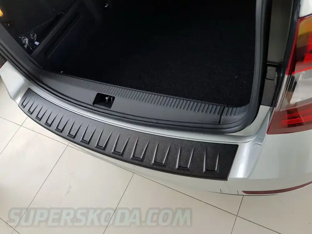 Škoda Octavia III Combi Facelift - ochranný panel zadního nárazníku BASIC Omezená Nabídka