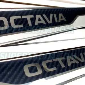Škoda Octavia IV - prahové lišty s logem Ověřený