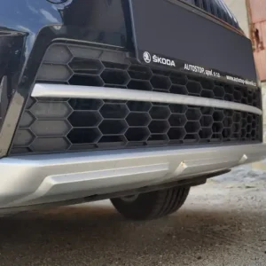 Pouze Dnes Škoda Yeti facelift CITY 14+ - středová lišta nárazníku SILVER LINE