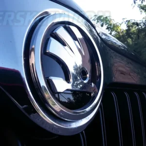 Koupit Online Škoda Superb II 08-13 sedan i combi - přední nebo zadní nové logo OEM
