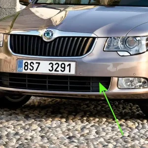 Víkendová Akce Škoda Superb II 09-13 - levá mřížka narazníku OEM