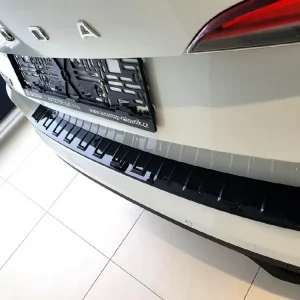 Škoda Kamiq - ochranný panel zadního nárazníku - GLOSSY BLACK Časově Omezené