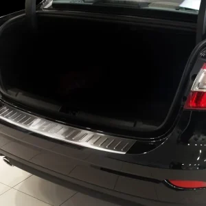 NEREZ Kryt prahu zadních dveří Renault FLUENCE Sedan Akční Cena