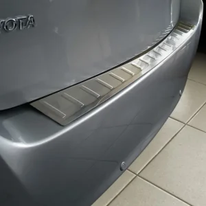 NEREZ Kryt prahu zadních dveří Toyota VERSO 5dvéř. Pouze Dnes