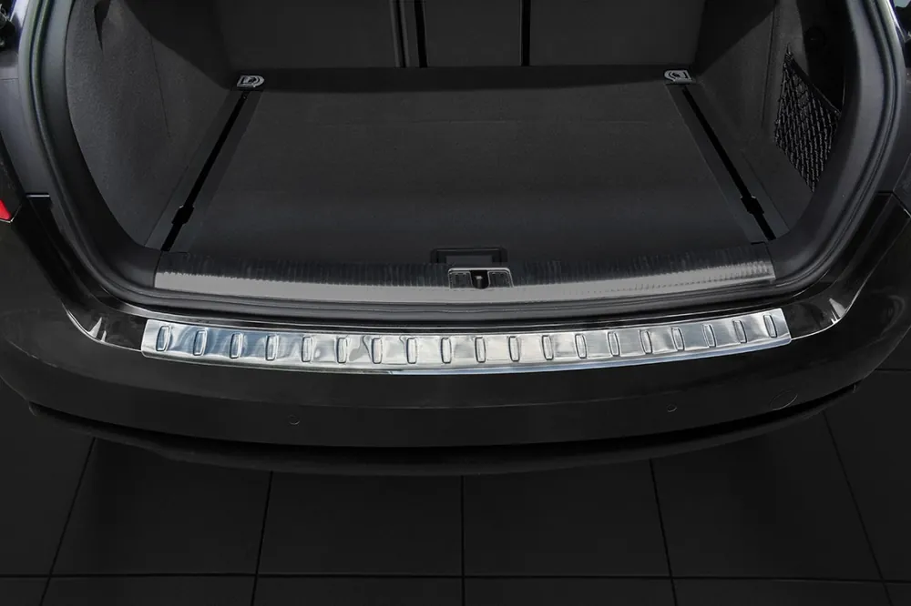 NEREZ Kryt prahu zadních dveří Audi A4 B8 Avant Must-Have