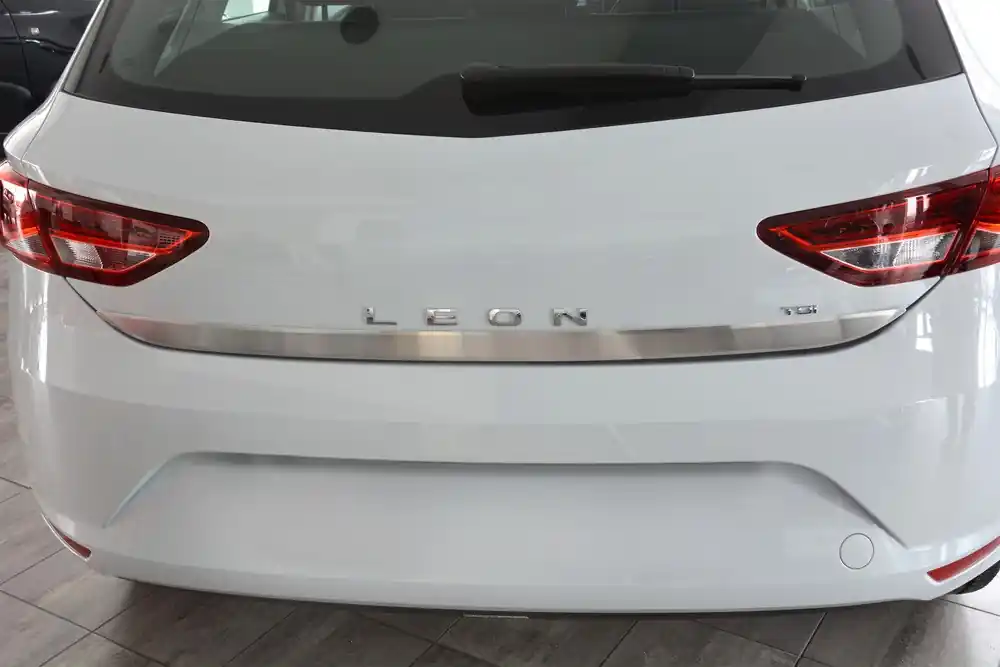 Autentický NEREZ Lišta hrany zadních dveří Seat LEON III 5F